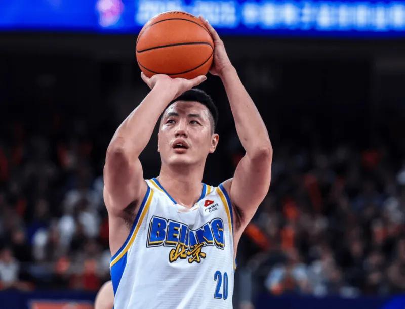 天天盈球-输上海发布会！许利民赞翟晓川，回应伤情情况，贝利强调阵容不整