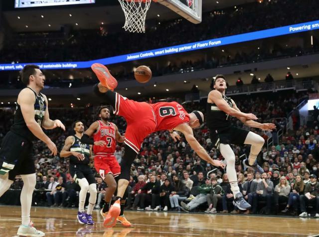 天天盈球网-公牛主场漫天嘘声送阿伦 小琼斯直言恶犯不是报复