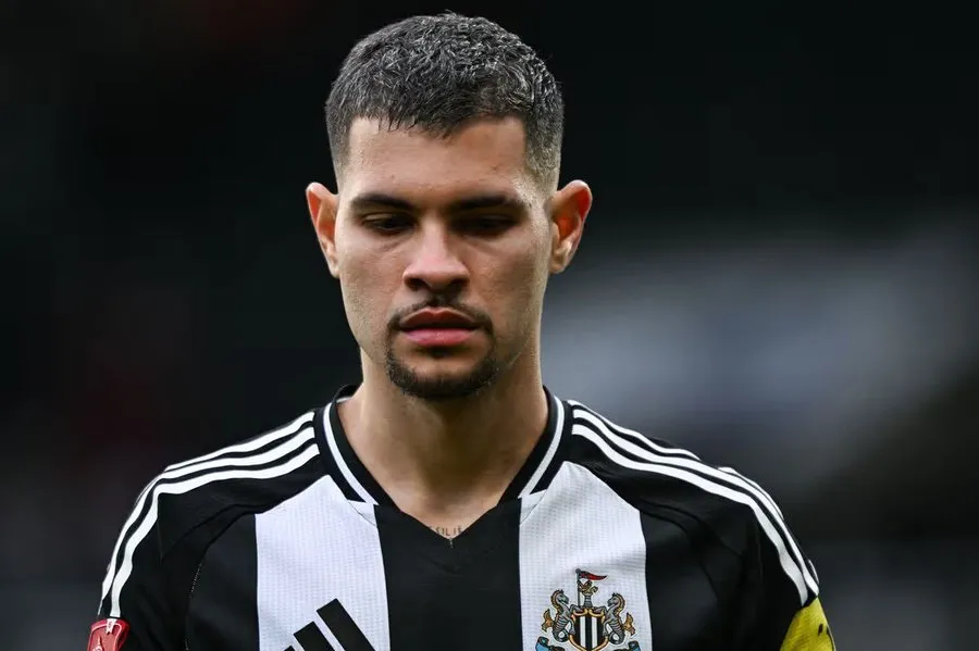 天天盈球即时比分直播-记者：若有欧冠球队8000万镑报价吉马良斯，纽卡愿开启谈判